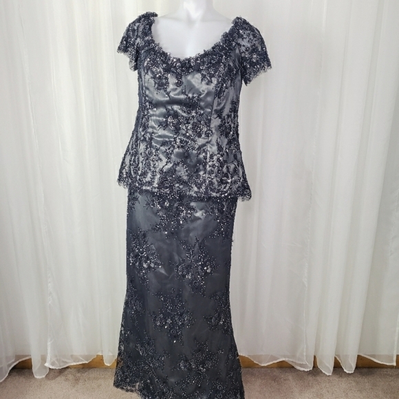 Tina di Martino Dresses & Skirts - Tina di Martino silver gray and black beaded floral gown